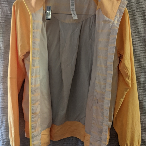 Lululemon 2013 Seawheeze Track Attack Jacket - Picture 8 of 9